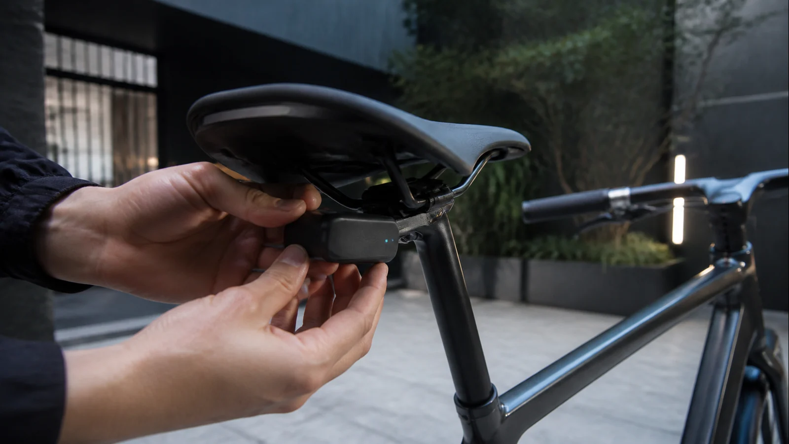 Mise en situation éditoriale d'un tracker vélo gps dans son contexte d'usage professionnel