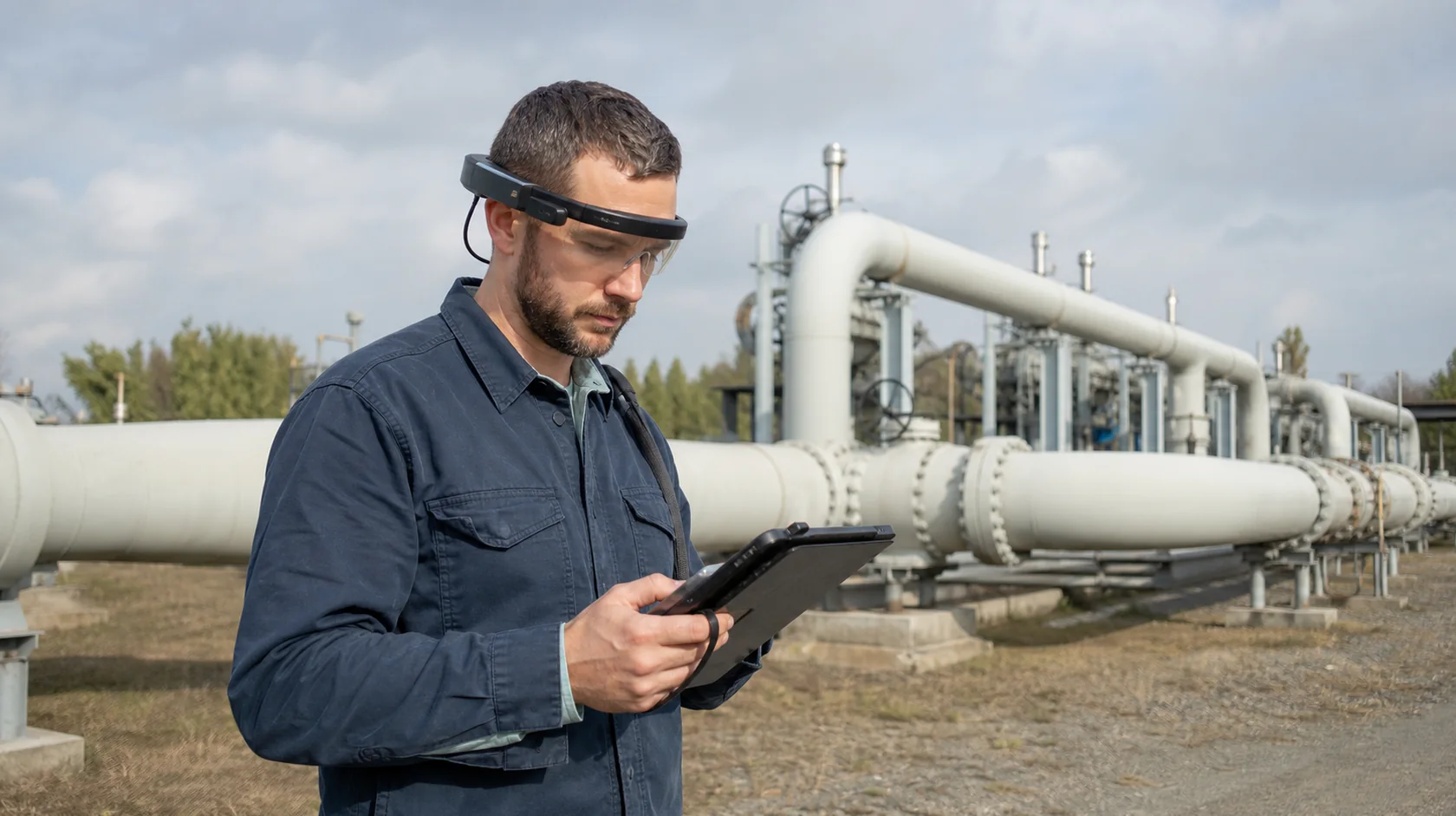 Mise en situation éditoriale d'un visière de terrain numérique dans son contexte d'usage professionnel